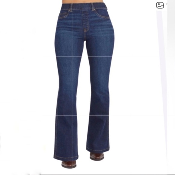 SPANX pull on Blue Flare Jeans - Picture 1 of 5